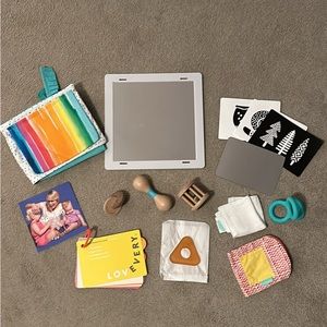 Lovevery The Charmer 3-4 months play kit